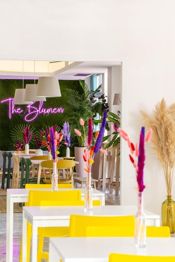 Hotel Blumen Сан-Бенедетто-дель-Тронто Экстерьер фото