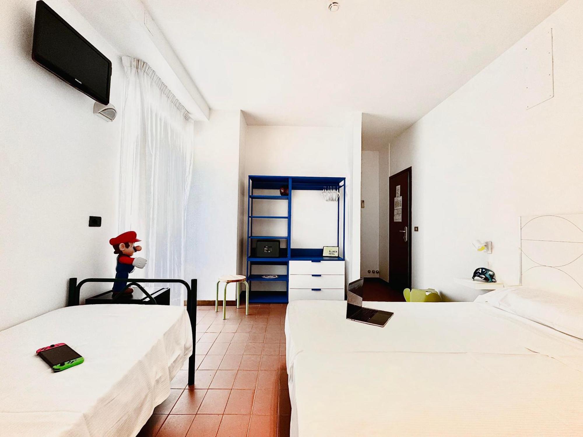 Hotel Blumen Сан-Бенедетто-дель-Тронто Экстерьер фото