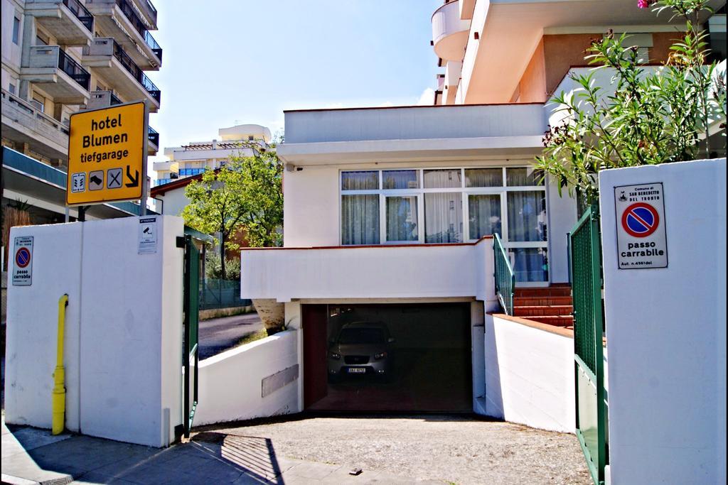 Hotel Blumen Сан-Бенедетто-дель-Тронто Экстерьер фото